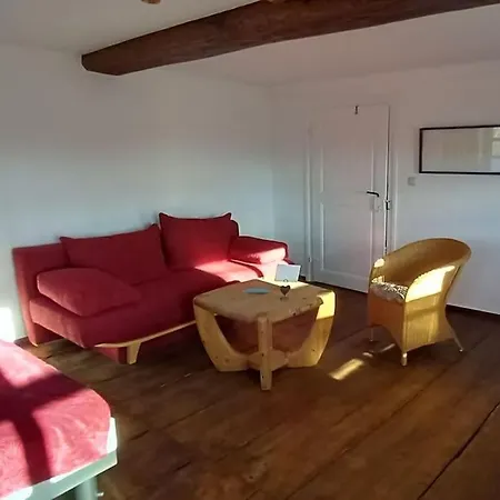Wohlfuehlwohnung Im Gruenen Auf Pferdehof Detmold