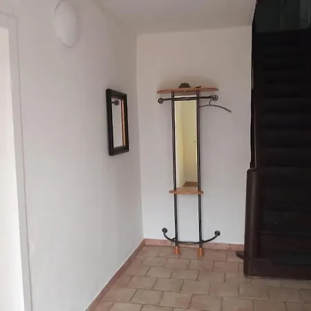 Wohlfuehlwohnung Im Gruenen Auf Pferdehof